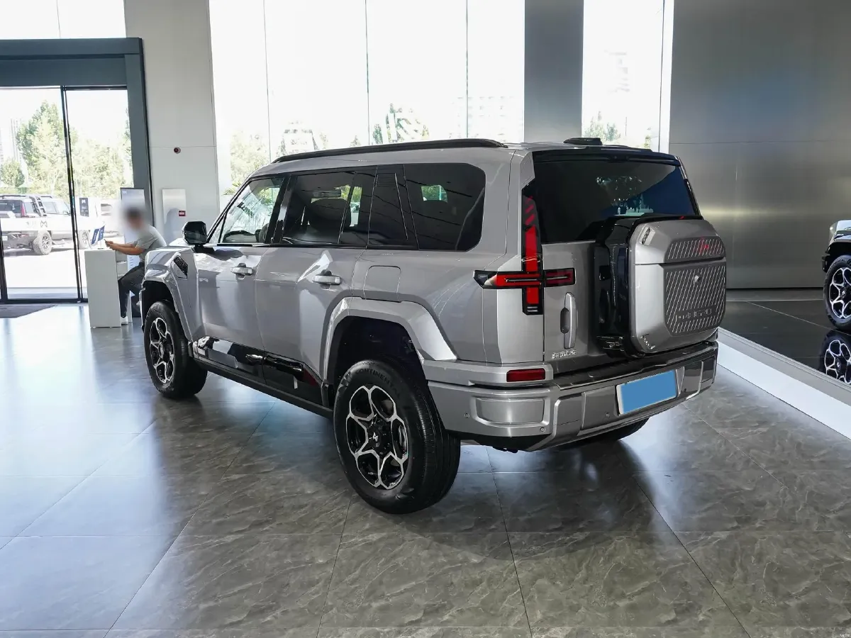 2025 Jetour Zongheng G700 2.0T 211HP L4 2DHT PHEV,autocango,china used car exporter,china ev exporter,chinese used car exporter,chinese used ev exporter