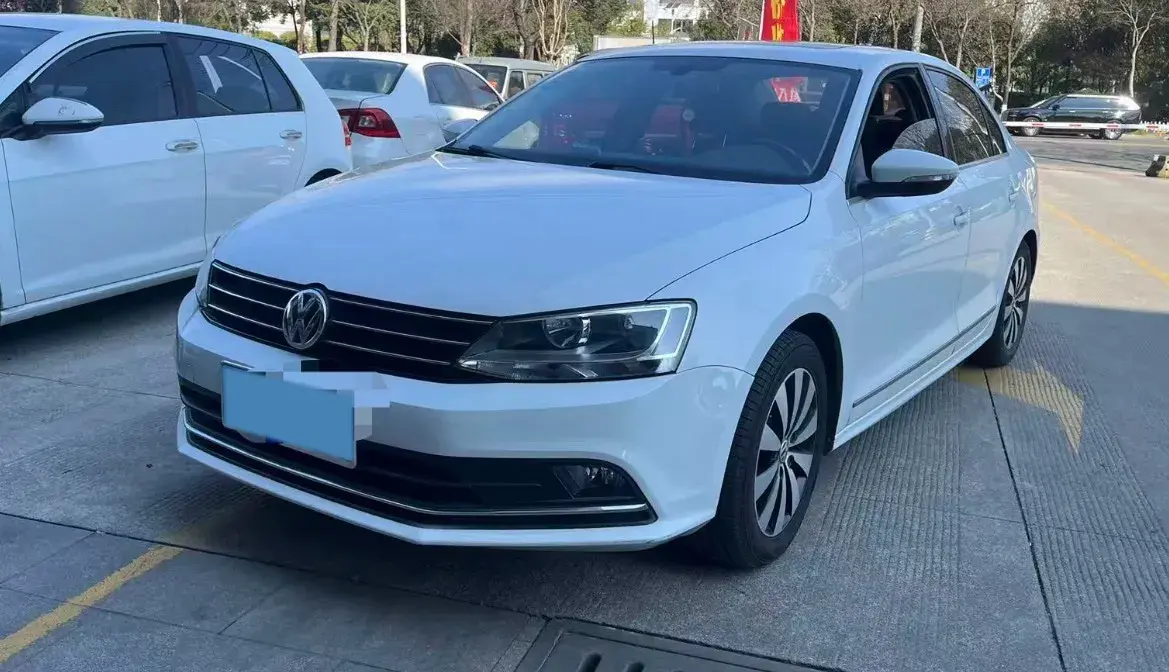 2018 Volkswagen Bora 1.4T 131HP L4 7DCT