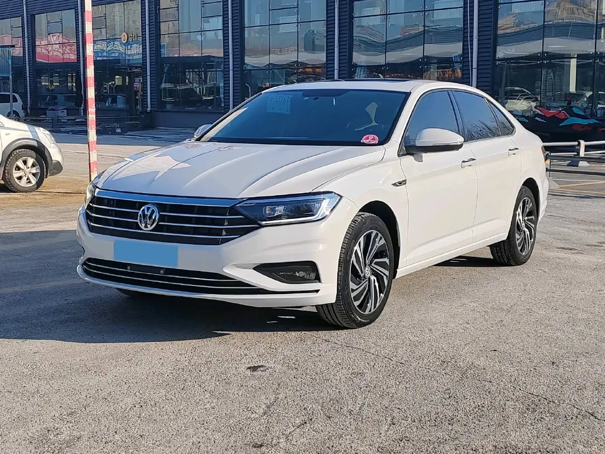 2022 Volkswagen Sagitar 1.4T 150HP L4 7DCT