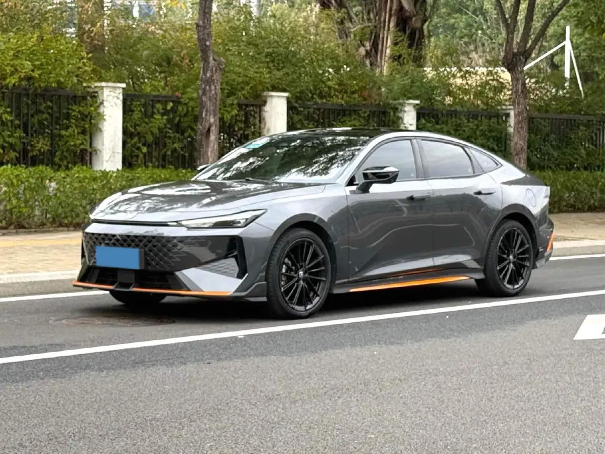 2024 ChangAn UNI-V 1.5T 188HP L4 7DCT