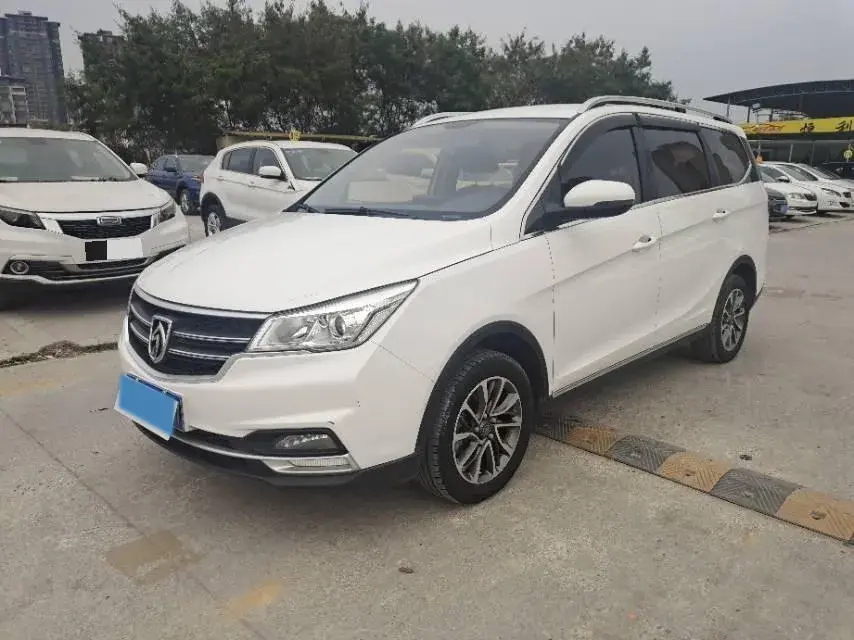 2019 BaoJun 730 1.5T 150HP L4 6MT