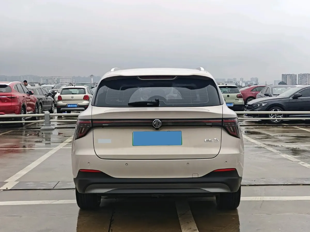 2025 MG MG ES5 BEV 62.2KWH,autocango,china used car exporter,china ev exporter,chinese used car exporter,chinese used ev exporter