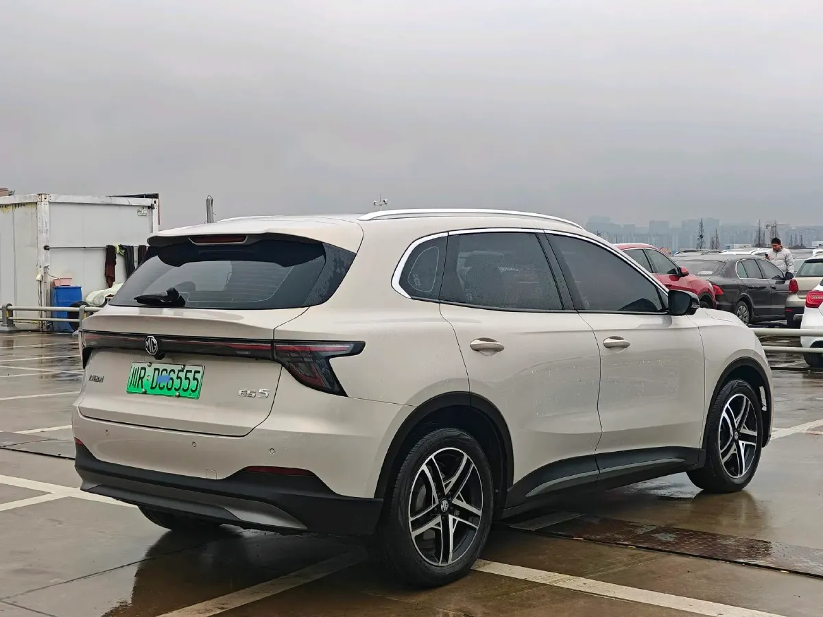 2025 MG MG ES5 BEV 62.2KWH,autocango,china used car exporter,china ev exporter,chinese used car exporter,chinese used ev exporter