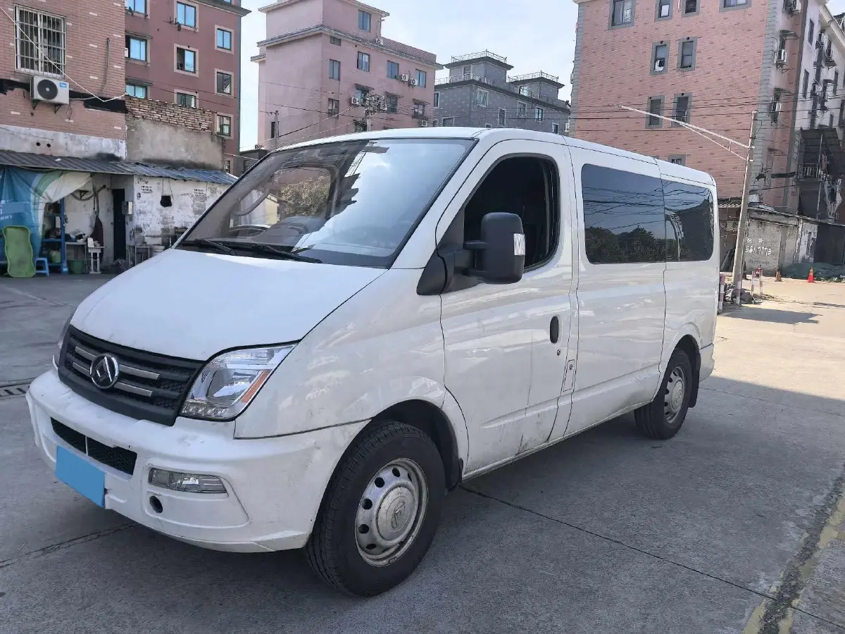 2021 MAXUS XinTu V80 2.0T 139HP L4 6MT