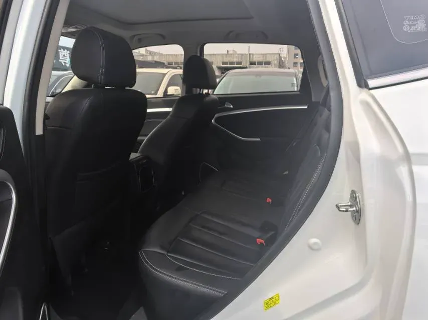 2019 Yema BoJun 1.5L 112HP L4 5MT,autocango,china used car exporter,china ev exporter,chinese used car exporter,chinese used ev exporter