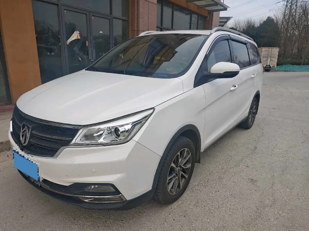 2019 BaoJun 730 1.5T 150HP L4 6MT