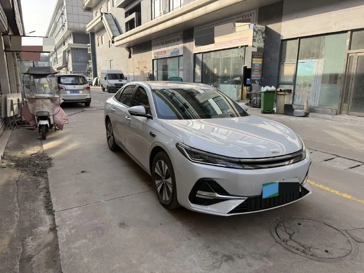 2025 Geely Galaxy A7 1.5L 112HP L4 1DHT PHEV,autocango,china used car exporter,china ev exporter,chinese used car exporter,chinese used ev exporter