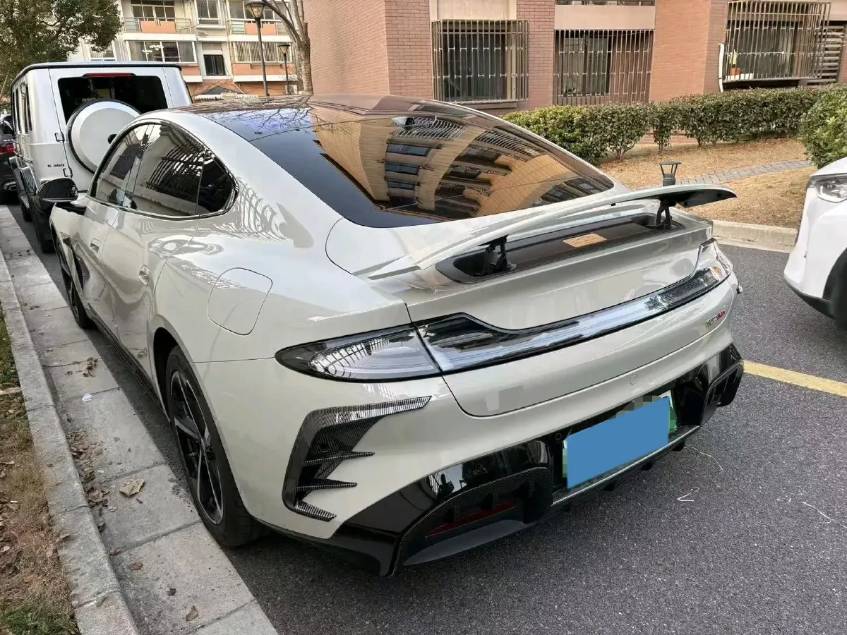 2024 MI SU7 BEV 101KWH,autocango,china used car exporter,china ev exporter,chinese used car exporter,chinese used ev exporter