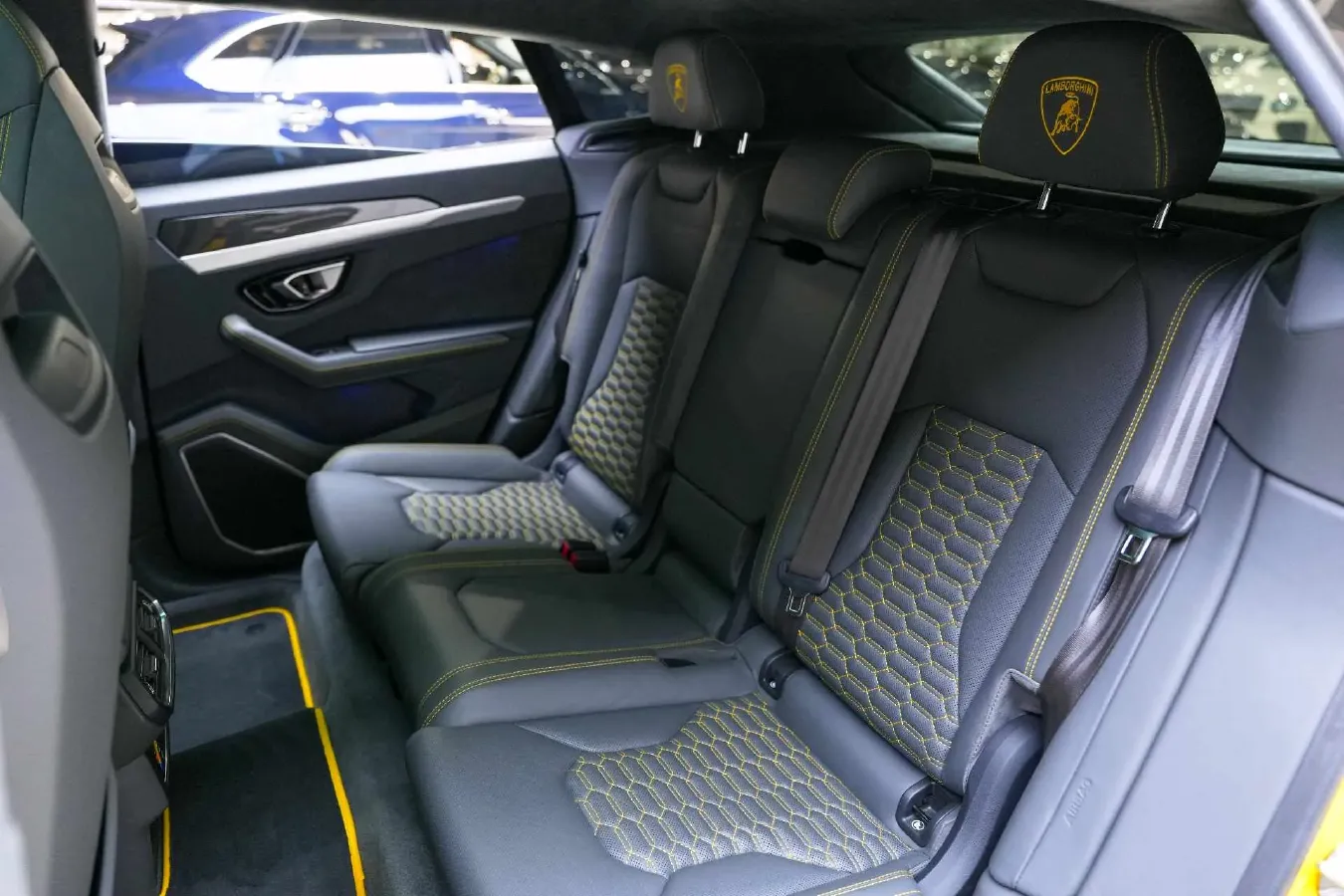 2021 Lamborghini Urus 4.0T 641HP V8 8AT,autocango,china used car exporter,china ev exporter,chinese used car exporter,chinese used ev exporter