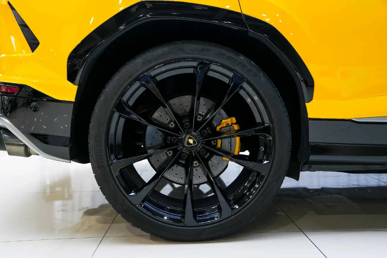 2021 Lamborghini Urus 4.0T 641HP V8 8AT,autocango,china used car exporter,china ev exporter,chinese used car exporter,chinese used ev exporter