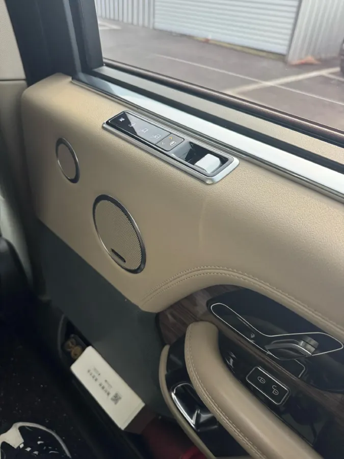 2019 Land Rover Range Rover 3.0T 381HP V6 8AT,autocango,china used car exporter,china ev exporter,chinese used car exporter,chinese used ev exporter