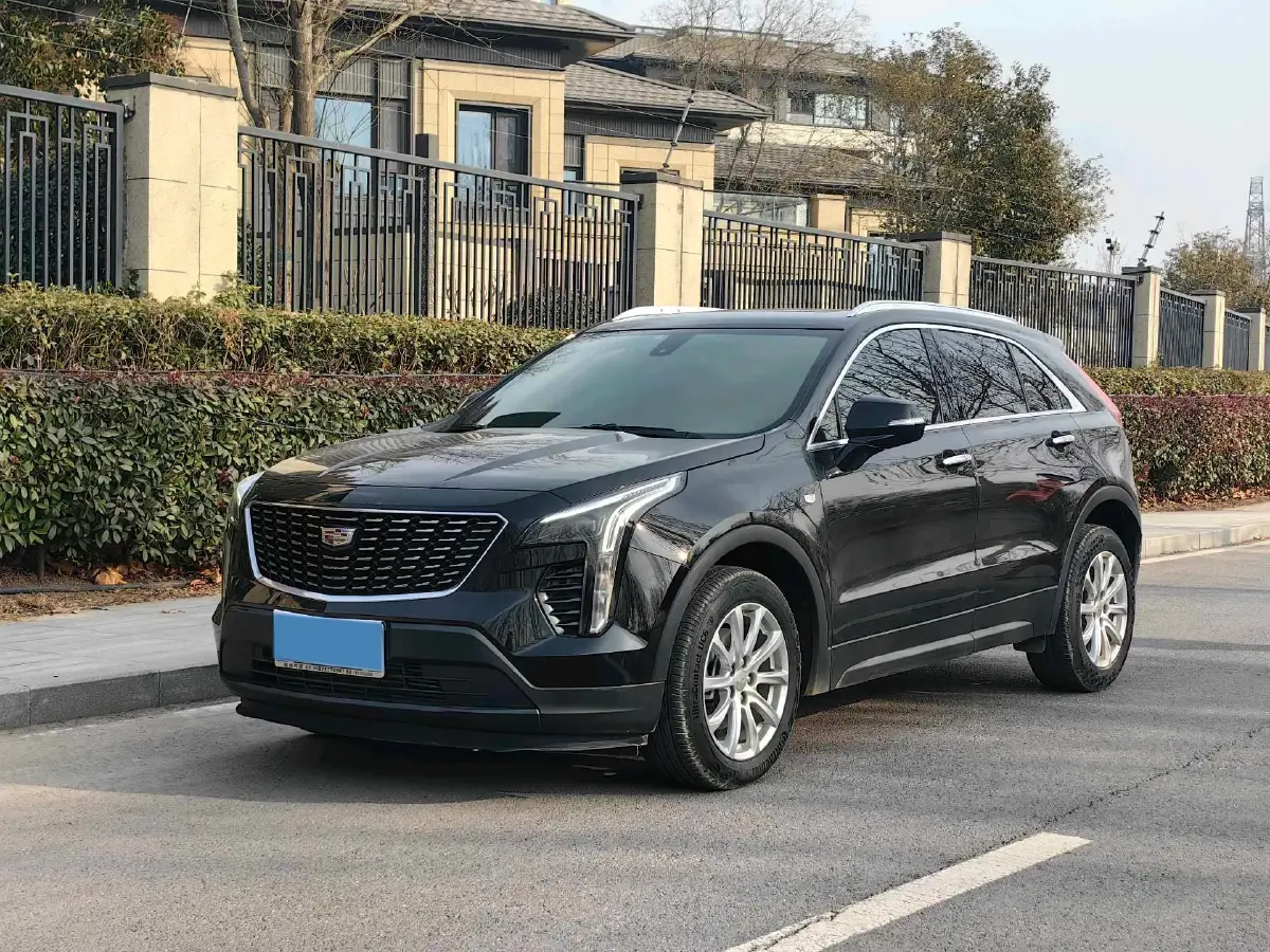 2021 Cadillac XT4 2.0T 237HP L4 9AT