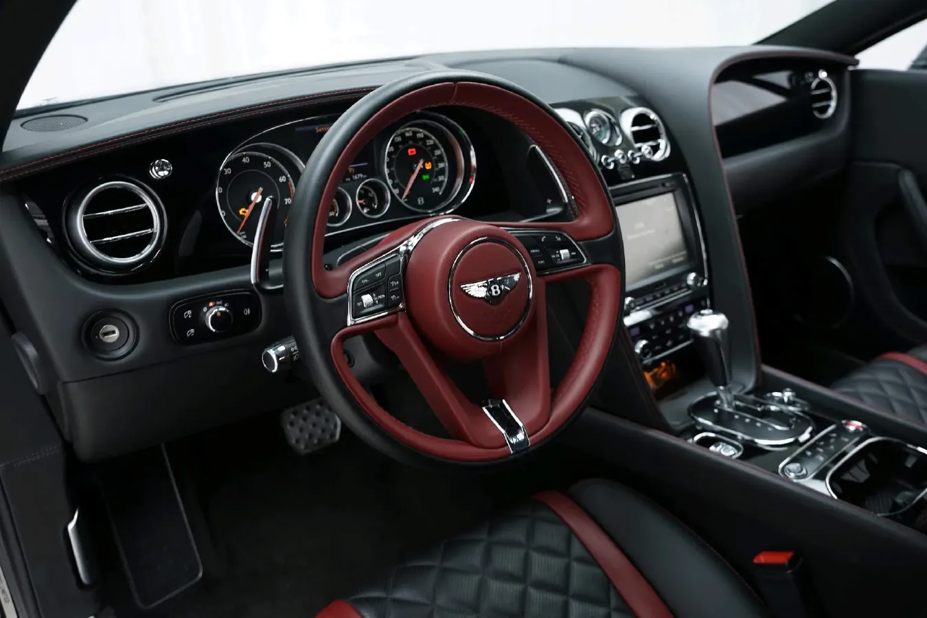 2017 Bentley Continental 4.0T 507HP V8 8AT,autocango,china used car exporter,china ev exporter,chinese used car exporter,chinese used ev exporter