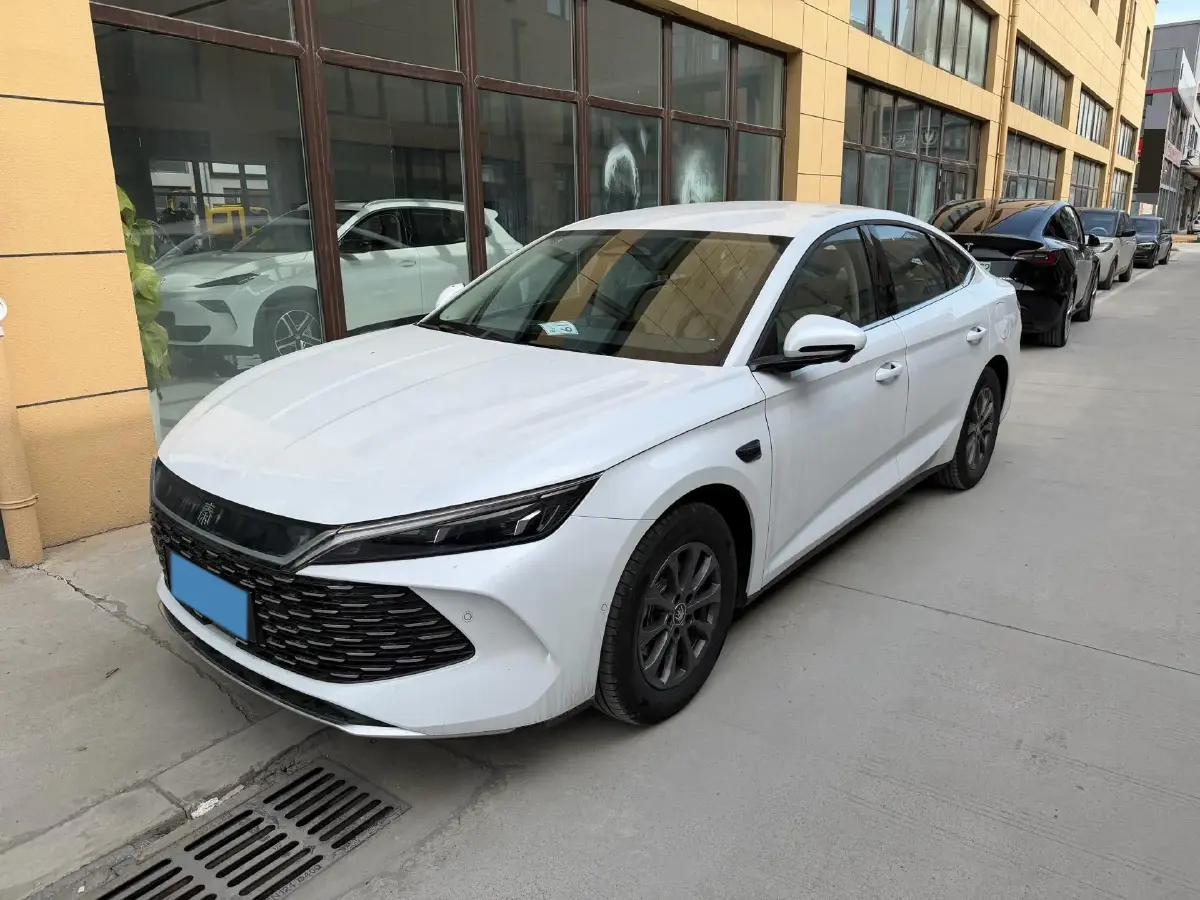 2025 BYD QinL 1.5L 101HP L4 E-CVT PHEV 10.08KWH