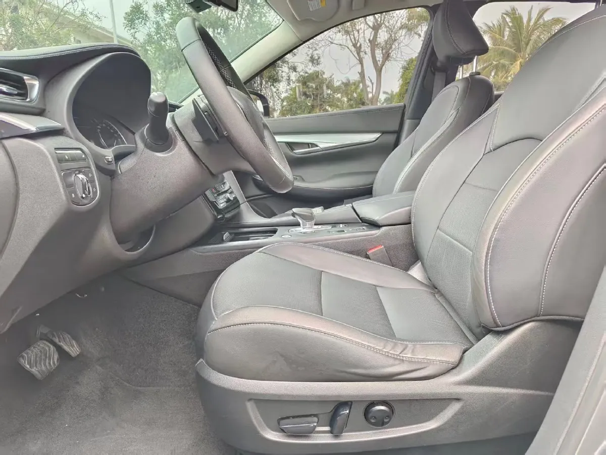 2020 Infiniti QX50 2.0T 245HP L4 CVT,autocango,china used car exporter,china ev exporter,chinese used car exporter,chinese used ev exporter