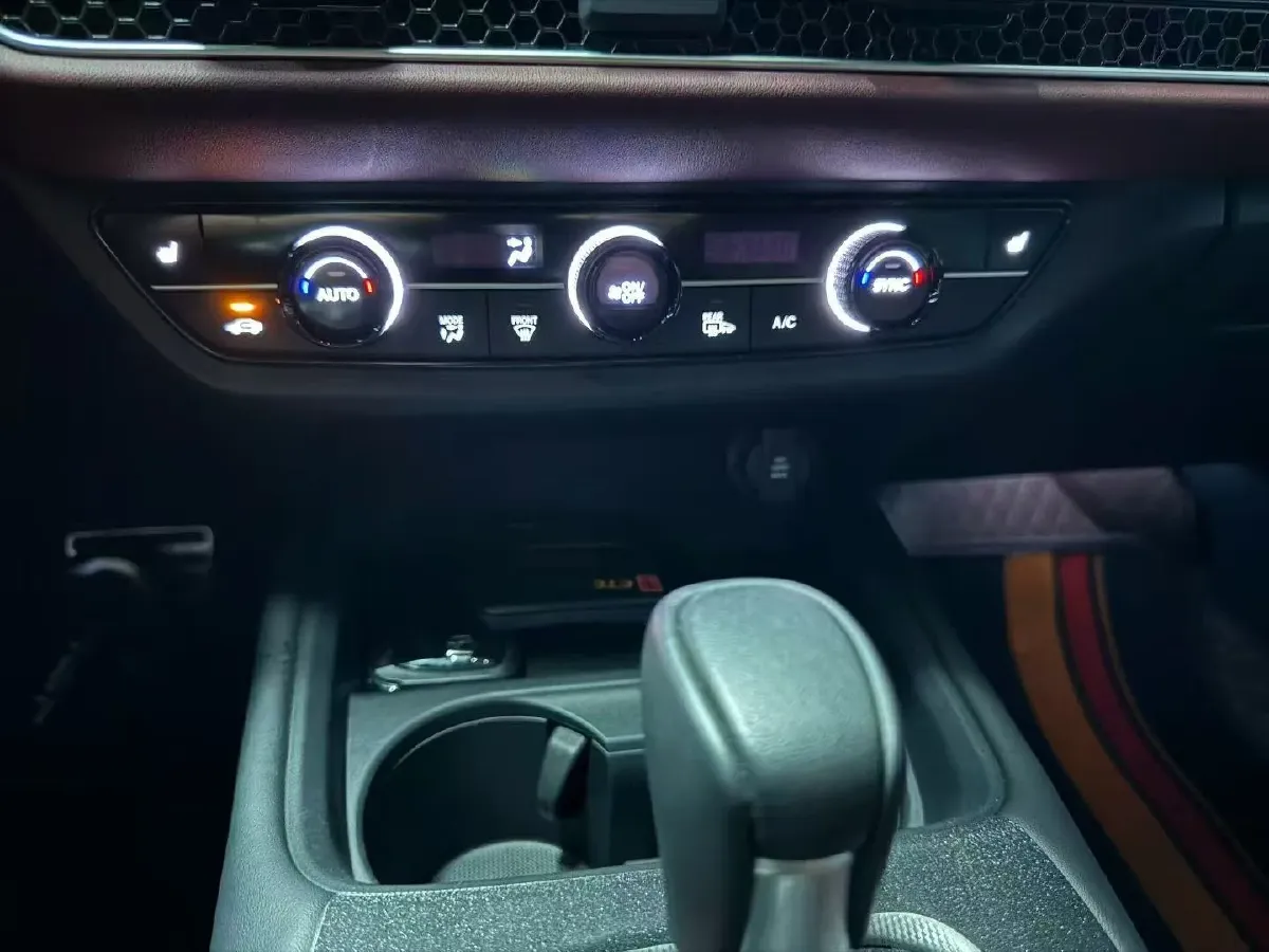 2023 Honda HR-V 1.5T 182HP L4 CVT,autocango,china used car exporter,china ev exporter,chinese used car exporter,chinese used ev exporter