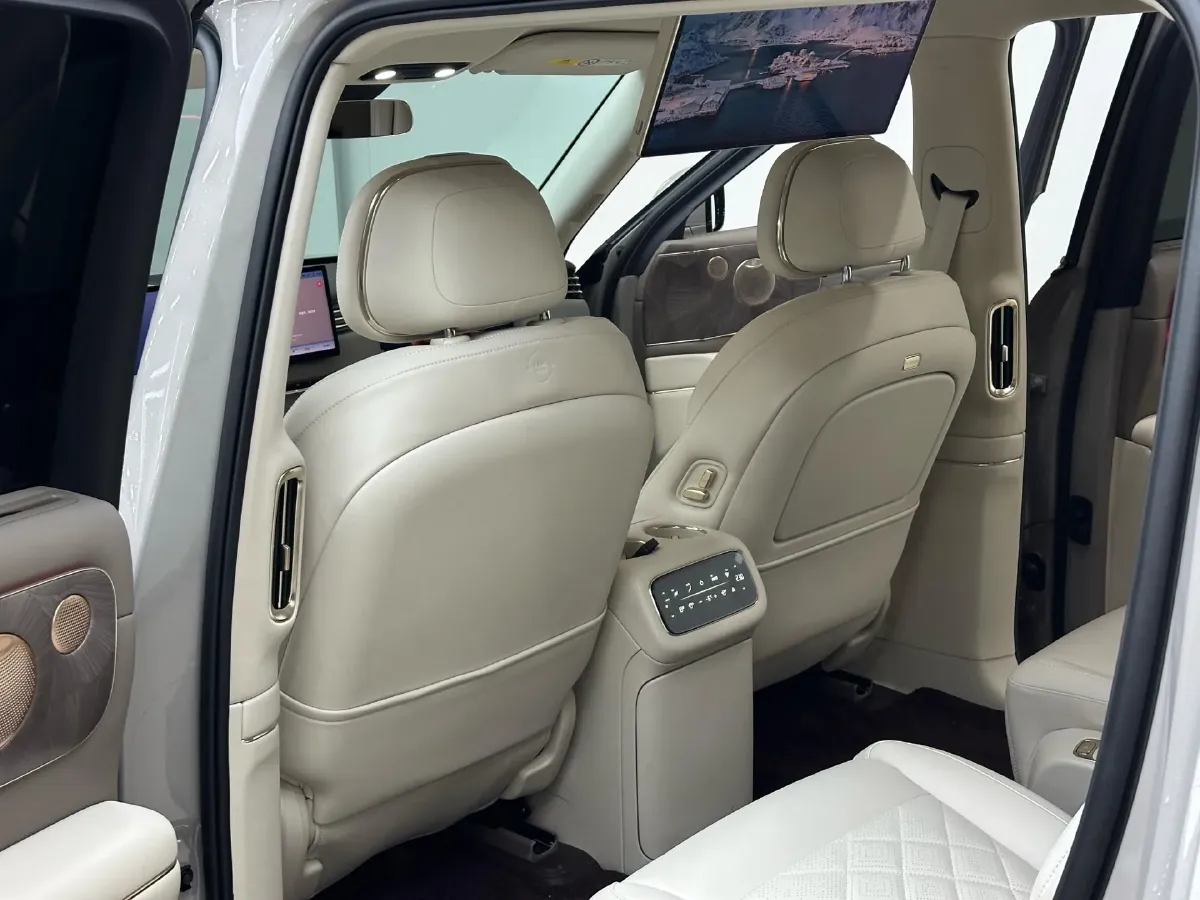 2026 IM LS9 REEV 155HP REEV,autocango,china used car exporter,china ev exporter,chinese used car exporter,chinese used ev exporter