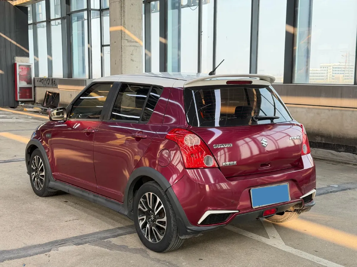 2015 LiFan 720 1.8L 133HP L4 CVT,autocango,china used car exporter,china ev exporter,chinese used car exporter,chinese used ev exporter