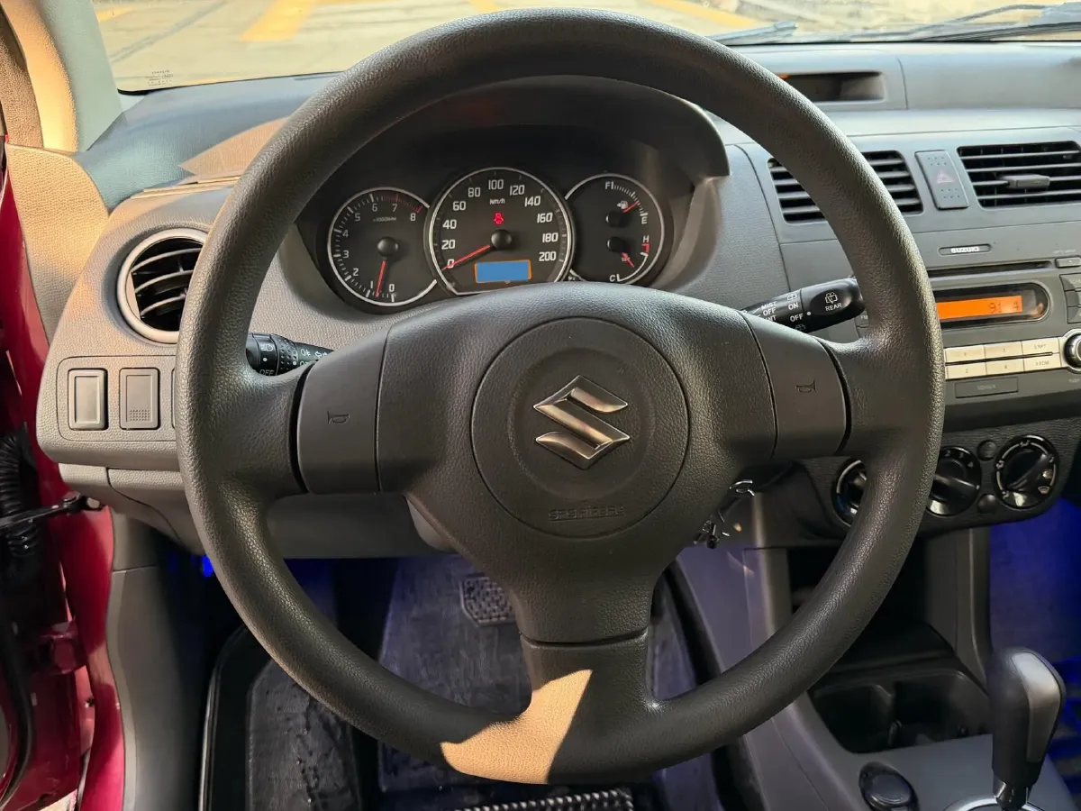 2015 LiFan 720 1.8L 133HP L4 CVT,autocango,china used car exporter,china ev exporter,chinese used car exporter,chinese used ev exporter