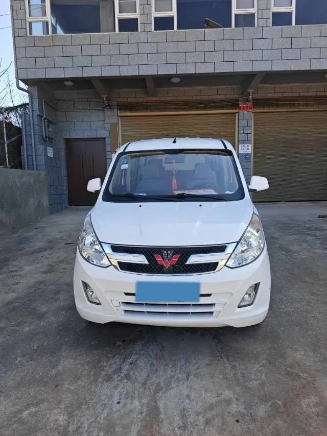 2018 WuLing RongGuang V 1.5L 112HP L4 5MT,autocango,china used car exporter,china ev exporter,chinese used car exporter,chinese used ev exporter