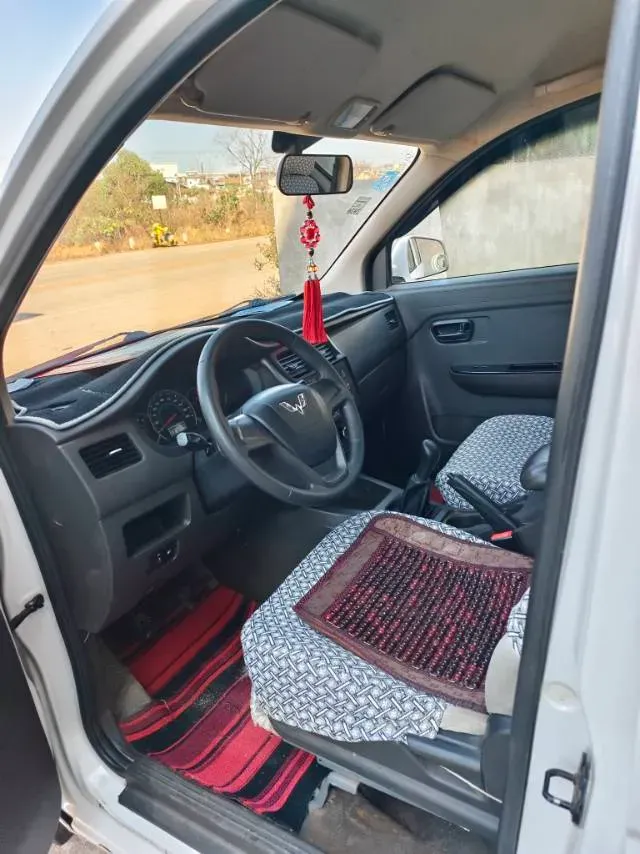 2018 WuLing RongGuang V 1.5L 112HP L4 5MT,autocango,china used car exporter,china ev exporter,chinese used car exporter,chinese used ev exporter