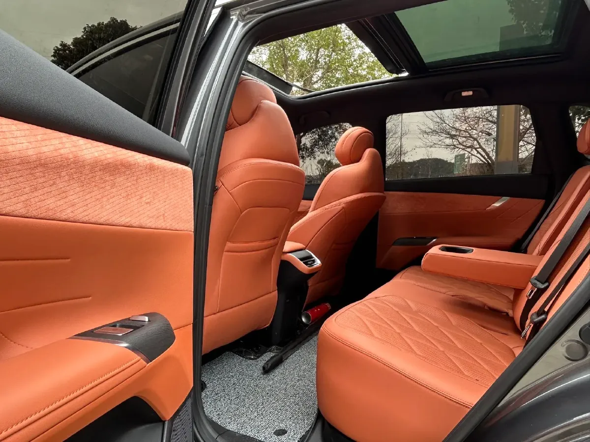 2025 ChangAn CS75 Plus 1.5T 192HP L4 8AT,autocango,china used car exporter,china ev exporter,chinese used car exporter,chinese used ev exporter