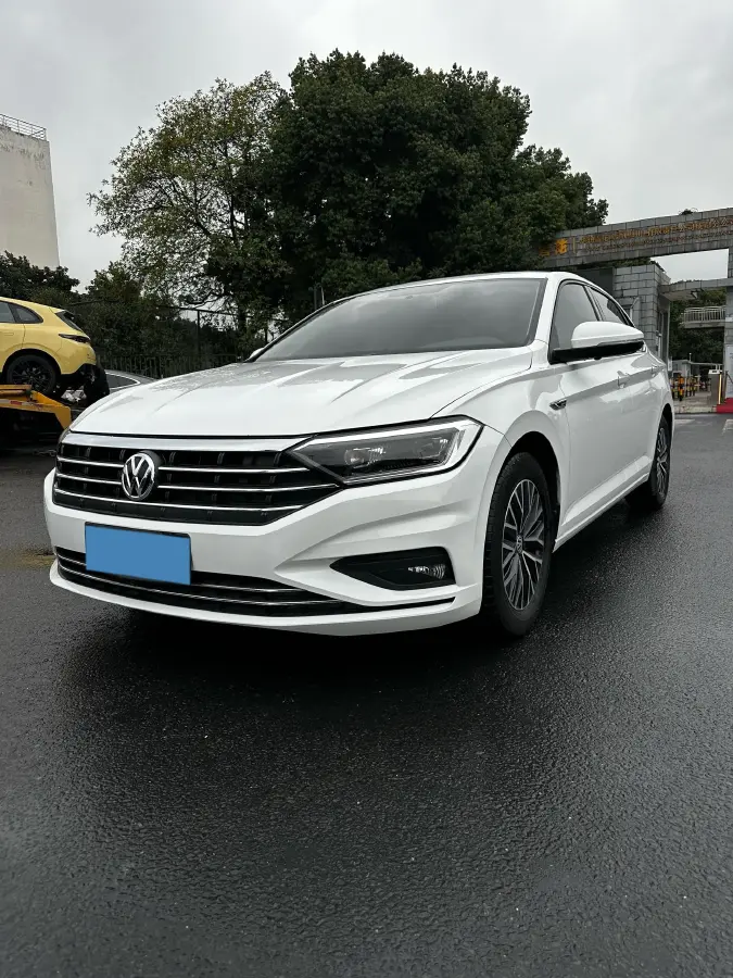 2020 Volkswagen Sagitar 1.4T 150HP L4 7DCT