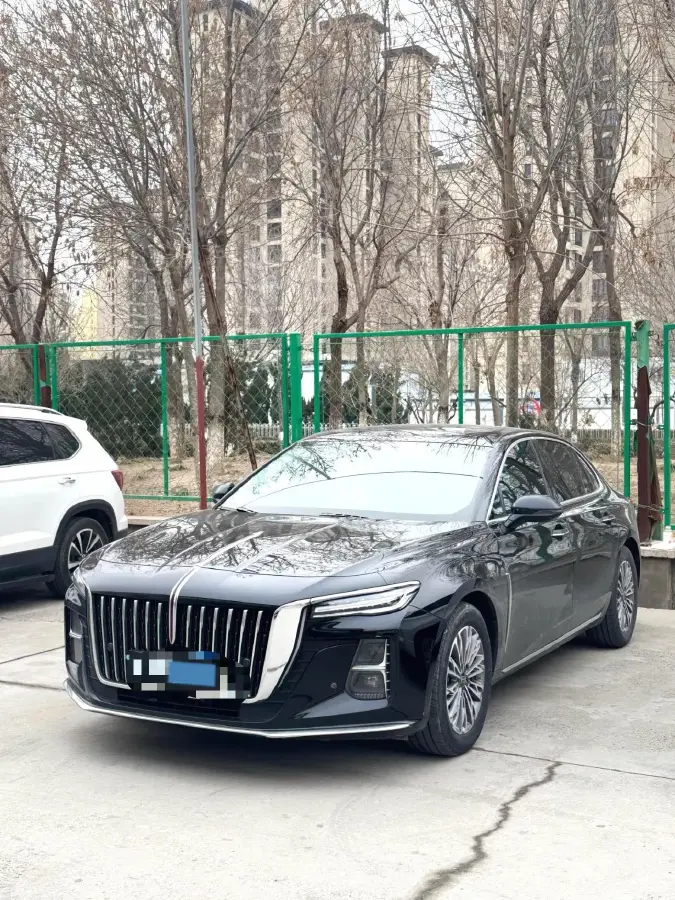 2023 HongQi H5 2.0T 224HP L4 8AT