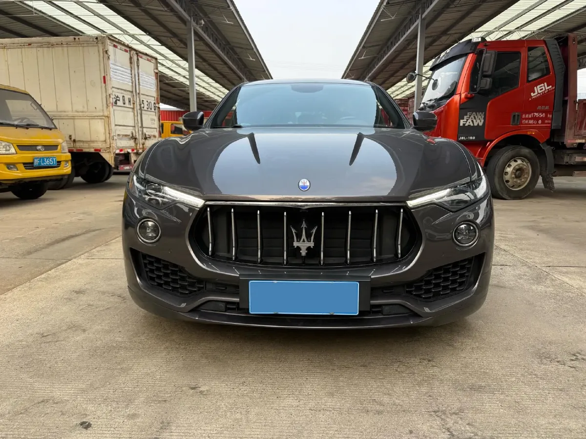 2018 Maserati Levante 3.0T 350HP V6 8AT,autocango,china used car exporter,china ev exporter,chinese used car exporter,chinese used ev exporter