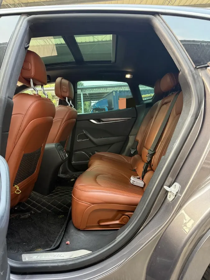 2018 Maserati Levante 3.0T 350HP V6 8AT,autocango,china used car exporter,china ev exporter,chinese used car exporter,chinese used ev exporter