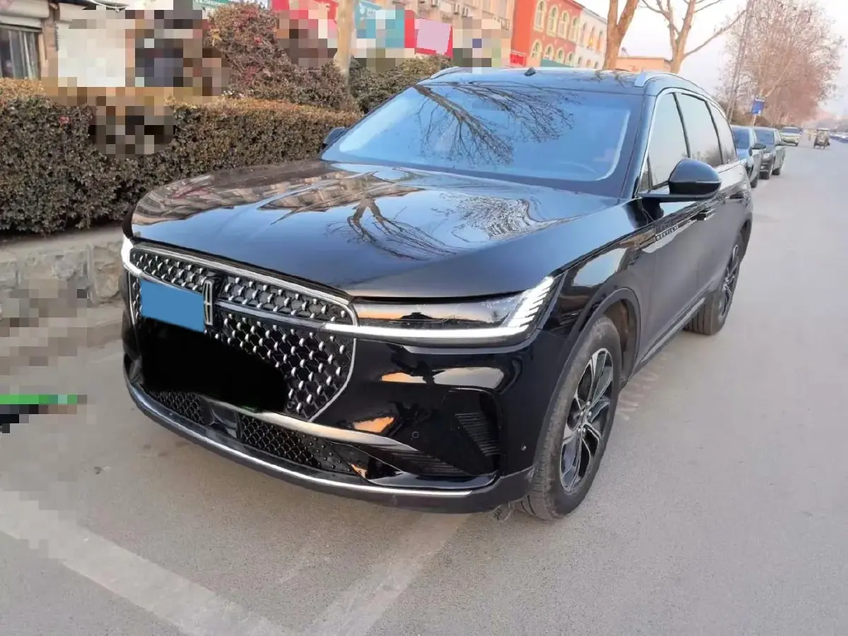 2023 Lincoln Nautilus 2.0T 261HP L4 8AT