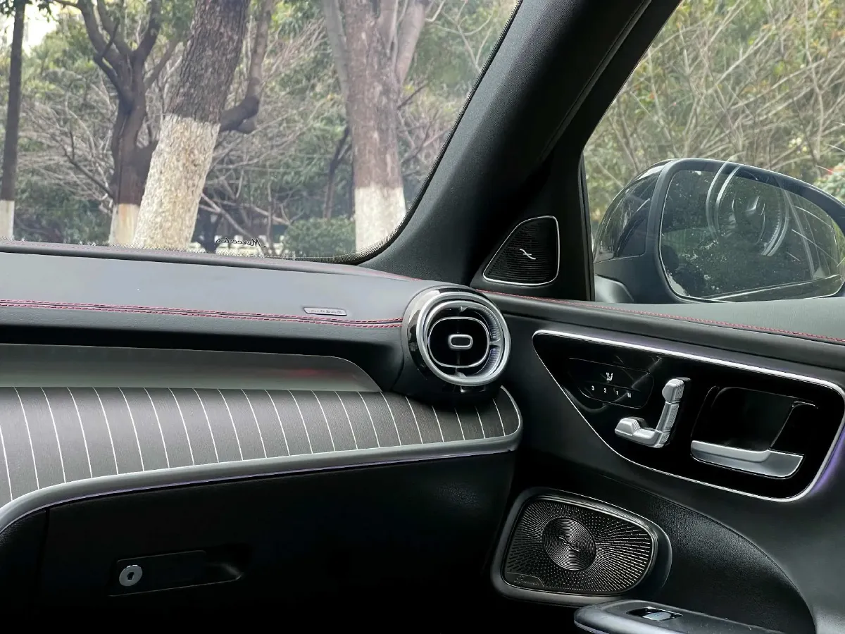 2024 Mercedes-Benz C AMG 2.0T 408HP L4 9AT,autocango,china used car exporter,china ev exporter,chinese used car exporter,chinese used ev exporter