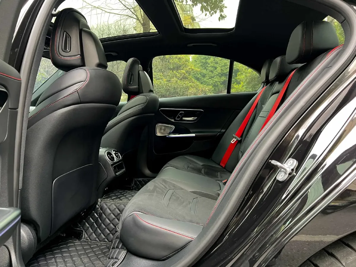 2024 Mercedes-Benz C AMG 2.0T 408HP L4 9AT,autocango,china used car exporter,china ev exporter,chinese used car exporter,chinese used ev exporter