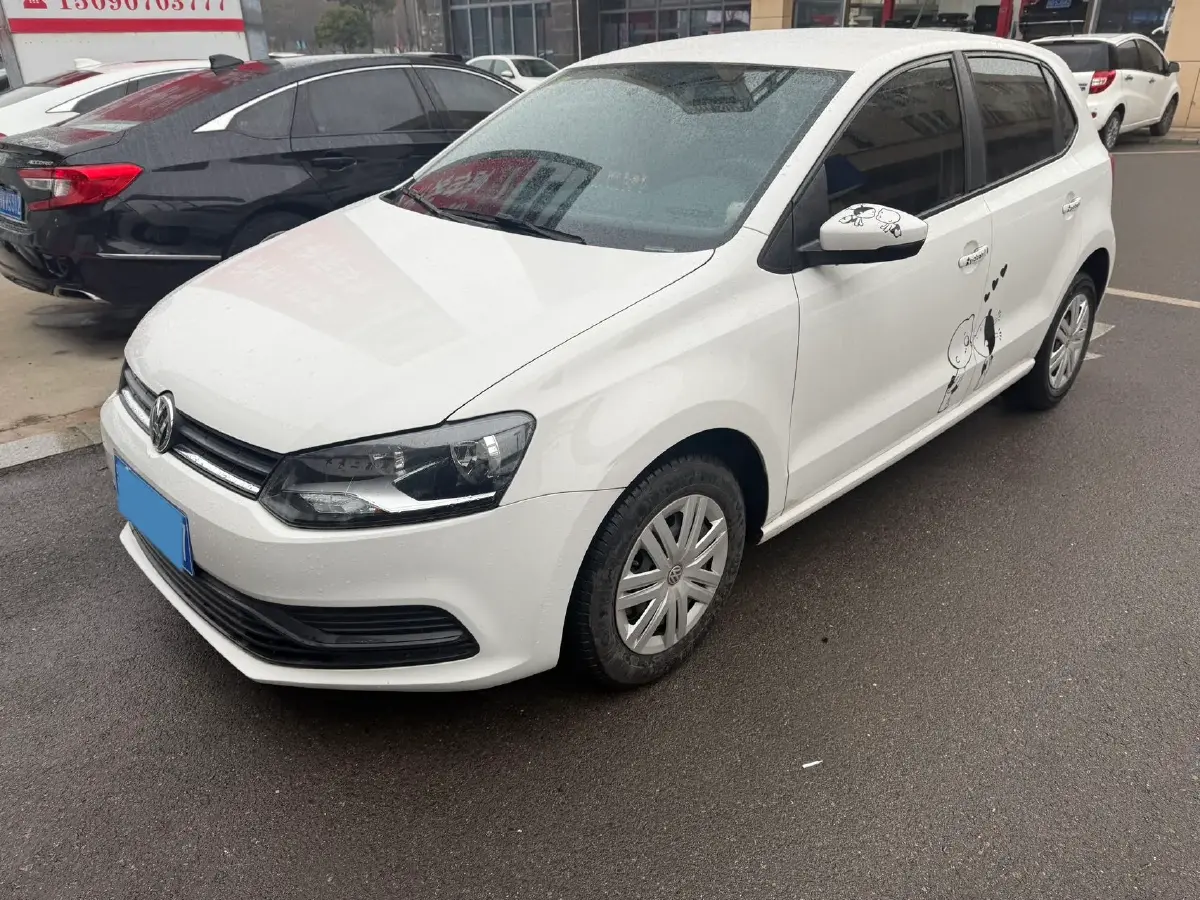 2016 Volkswagen Polo 1.4L 90HP L4 5MT