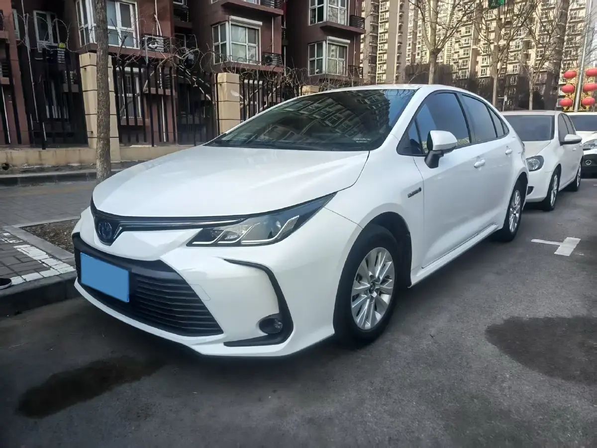 2021 Toyota Corolla 1.8L 98HP L4 E-CVT Hybrid