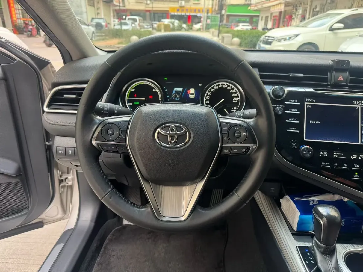 2019 Toyota Camry 2.5L 178HP L4 E-CVT Hybrid,autocango,china used car exporter,china ev exporter,chinese used car exporter,chinese used ev exporter