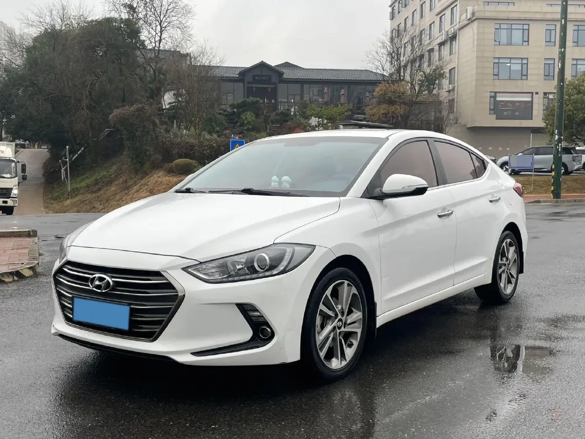 2016 Hyundai Elantra 1.6L 130HP L4 6AT