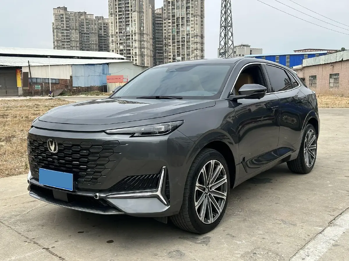 2023 ChangAn UNI-K 2.0T 233HP L4 8AT