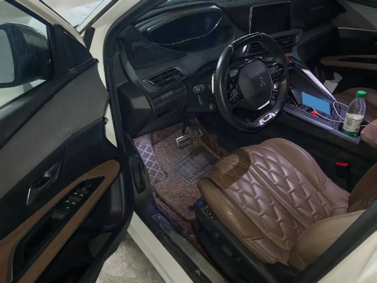 2019 Peugeot 5008 1.8T 204HP L4 6AT,autocango,china used car exporter,china ev exporter,chinese used car exporter,chinese used ev exporter