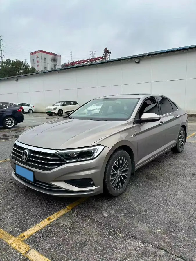2021 Volkswagen Sagitar 1.4T 150HP L4 7DCT