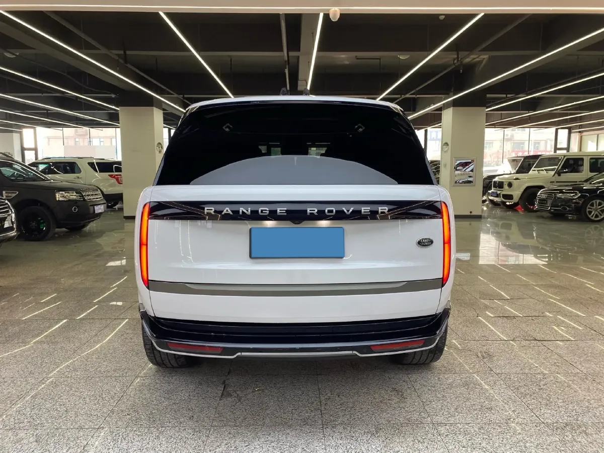 2024 Land Rover Range Rover 3.0T 400HP L6 8AT,autocango,china used car exporter,china ev exporter,chinese used car exporter,chinese used ev exporter