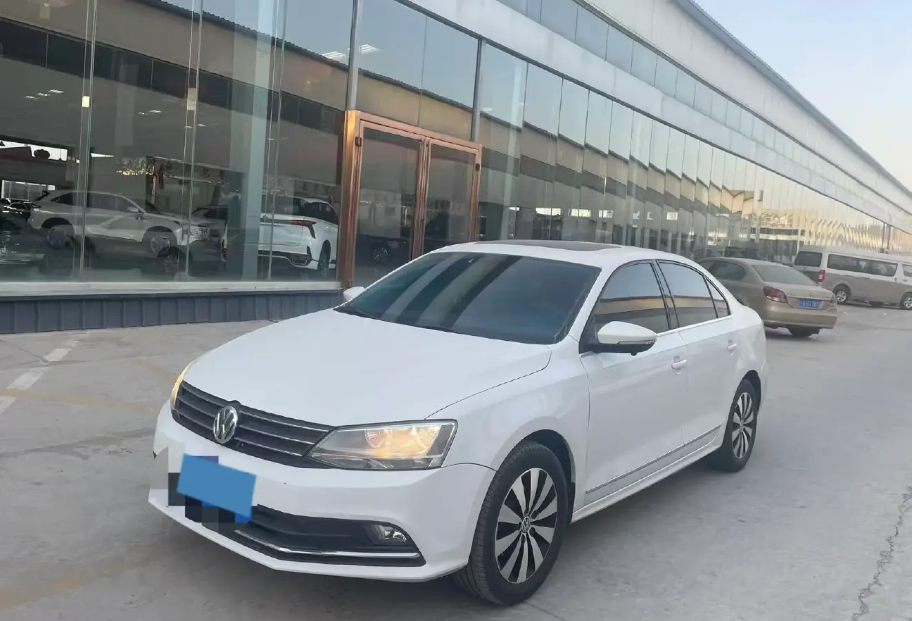 2018 Volkswagen Sagitar 1.2T 110HP L4 7DCT