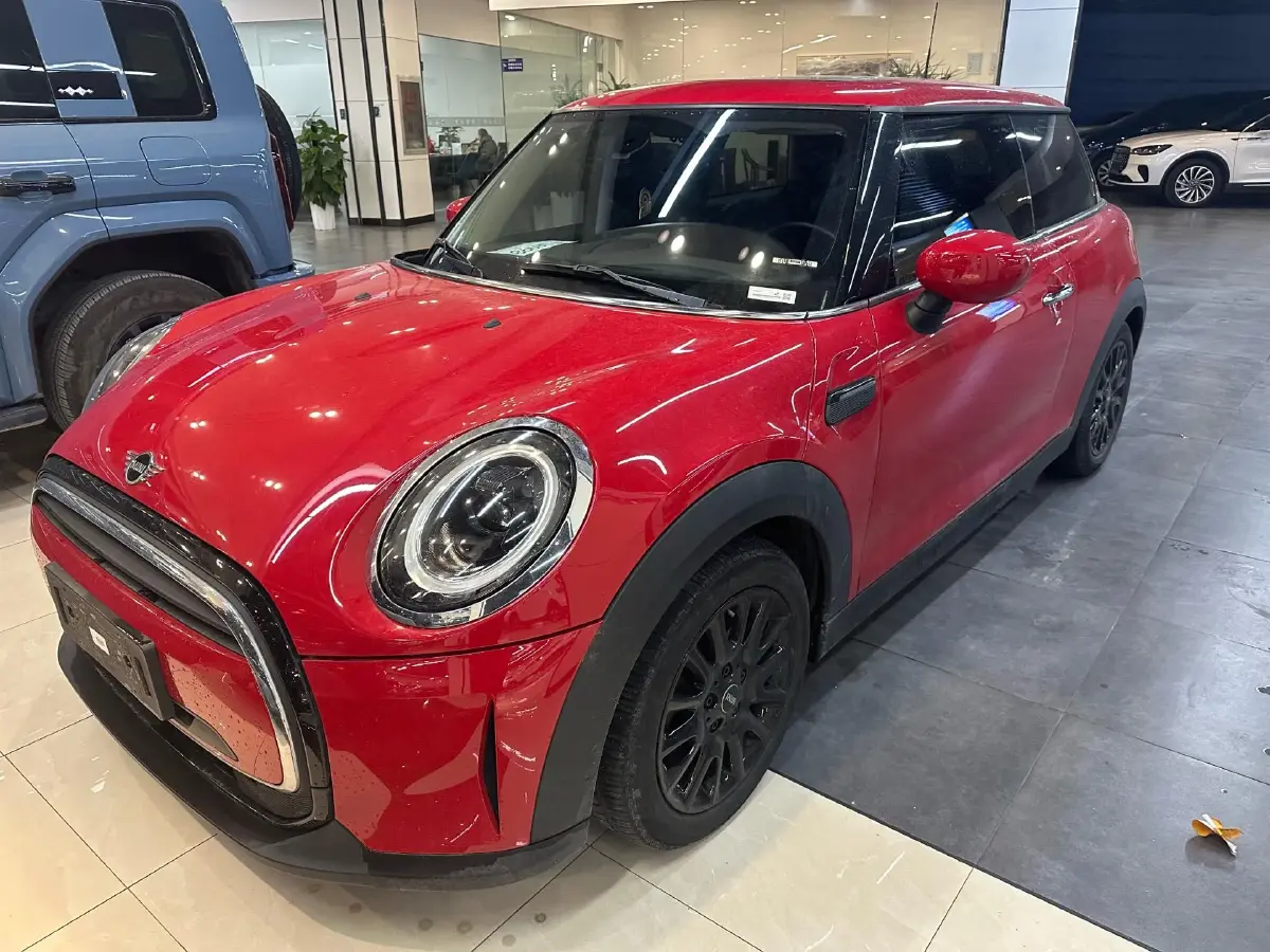 2022 MINI MINI 1.5T 102HP L3 7DCT