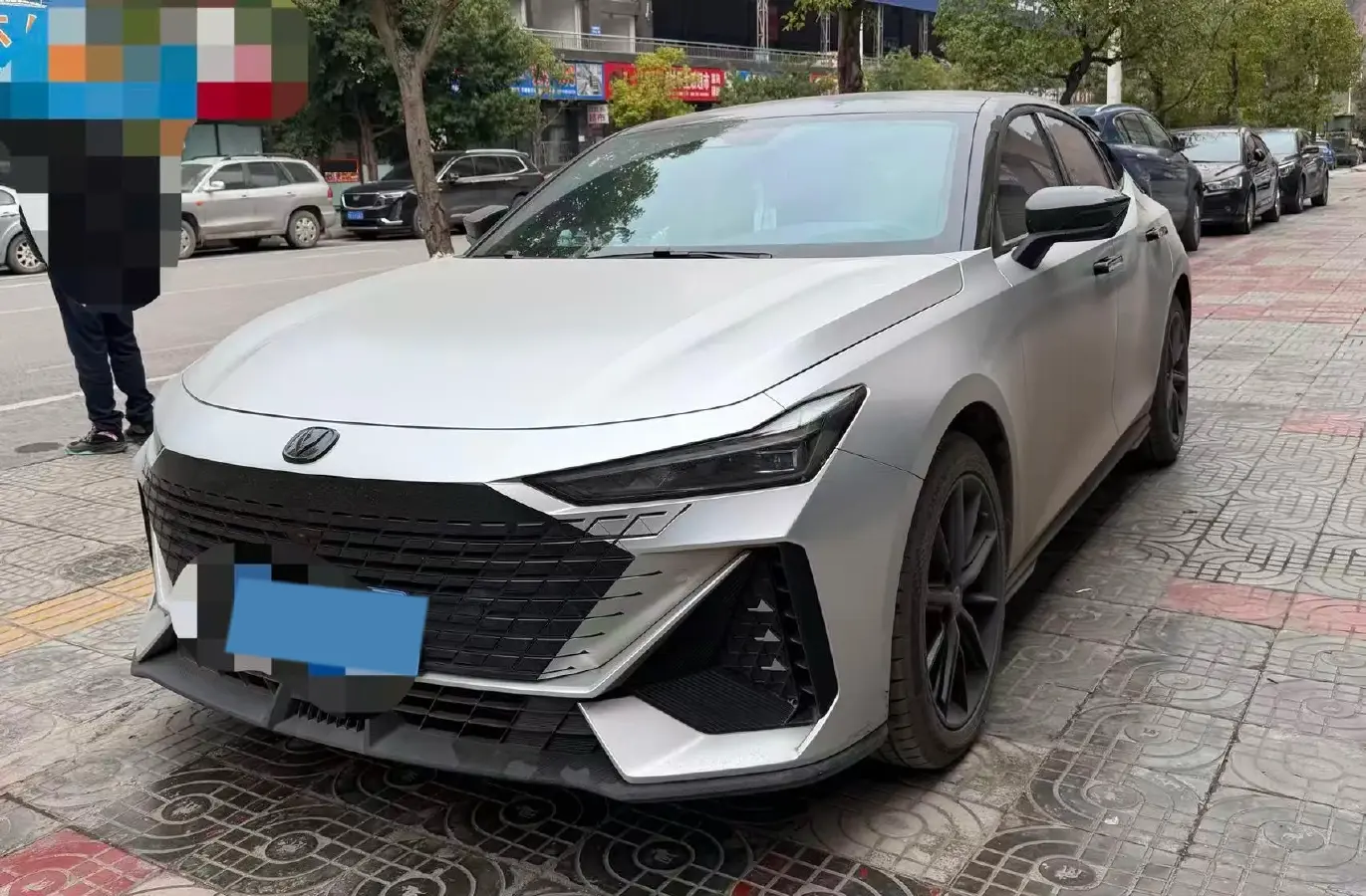 2023 ChangAn UNI-V 1.5T 188HP L4 7DCT