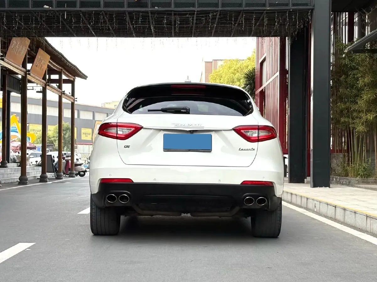 2019 Maserati Levante 3.0T 350HP V6 8AT,autocango,china used car exporter,china ev exporter,chinese used car exporter,chinese used ev exporter