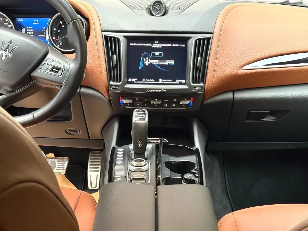 2019 Maserati Levante 3.0T 350HP V6 8AT,autocango,china used car exporter,china ev exporter,chinese used car exporter,chinese used ev exporter