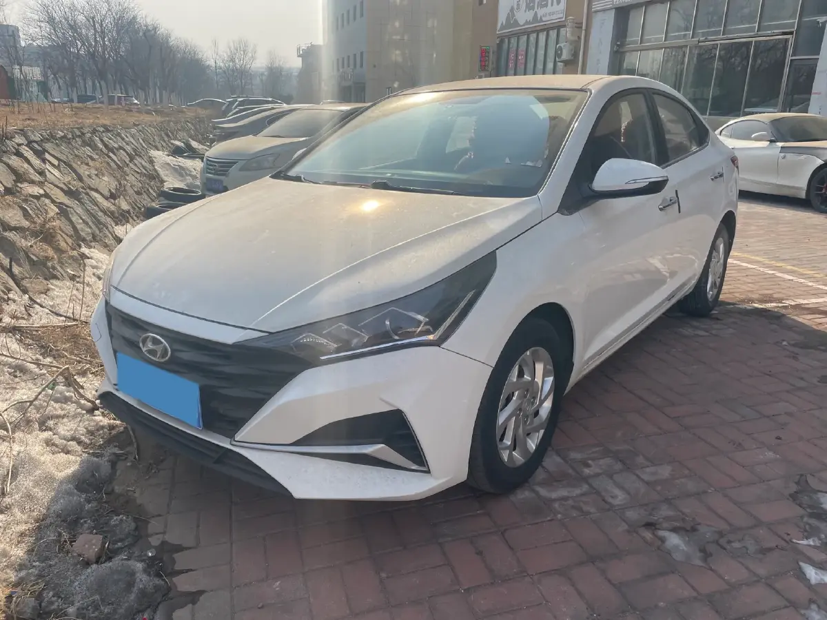 2020 Hyundai Verna 1.4L 100HP L4 6MT
