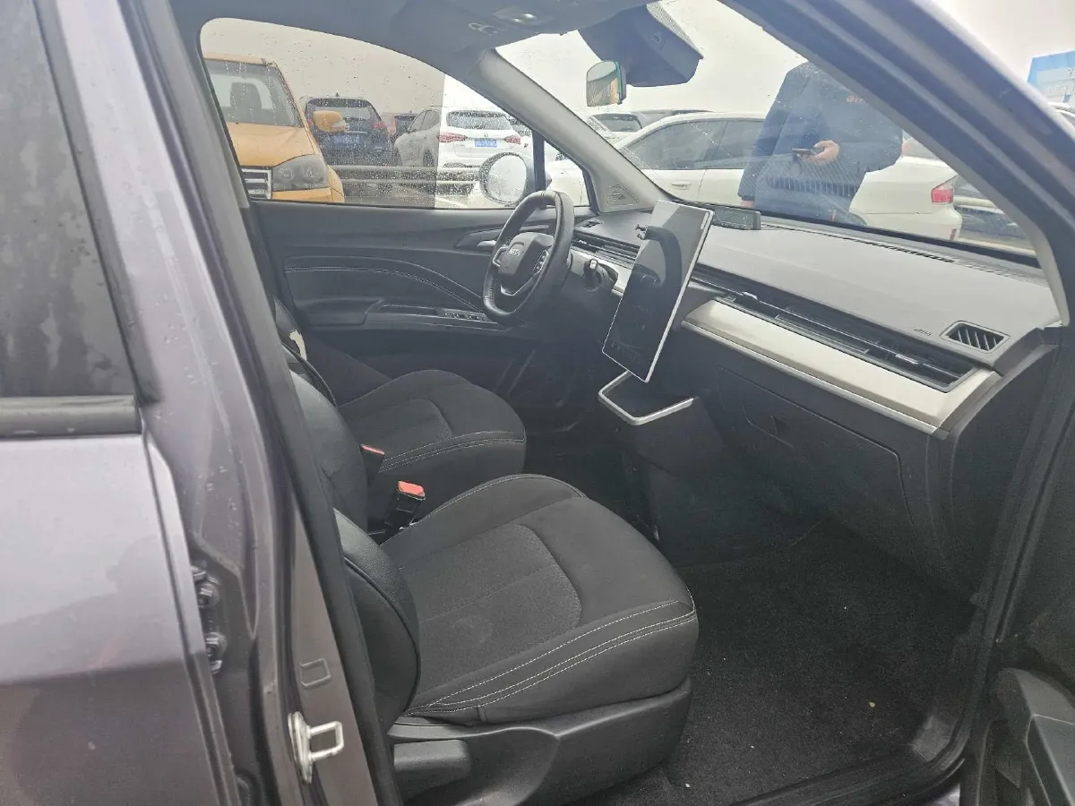 2022 Leapmotor T03 BEV 41KWH,autocango,china used car exporter,china ev exporter,chinese used car exporter,chinese used ev exporter