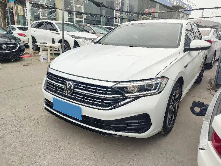 2024 Volkswagen Sagitar 1.5T 160HP L4 7DCT