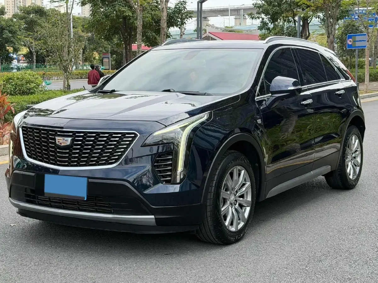 2020 Cadillac XT4 2.0T 241HP L4 9AT